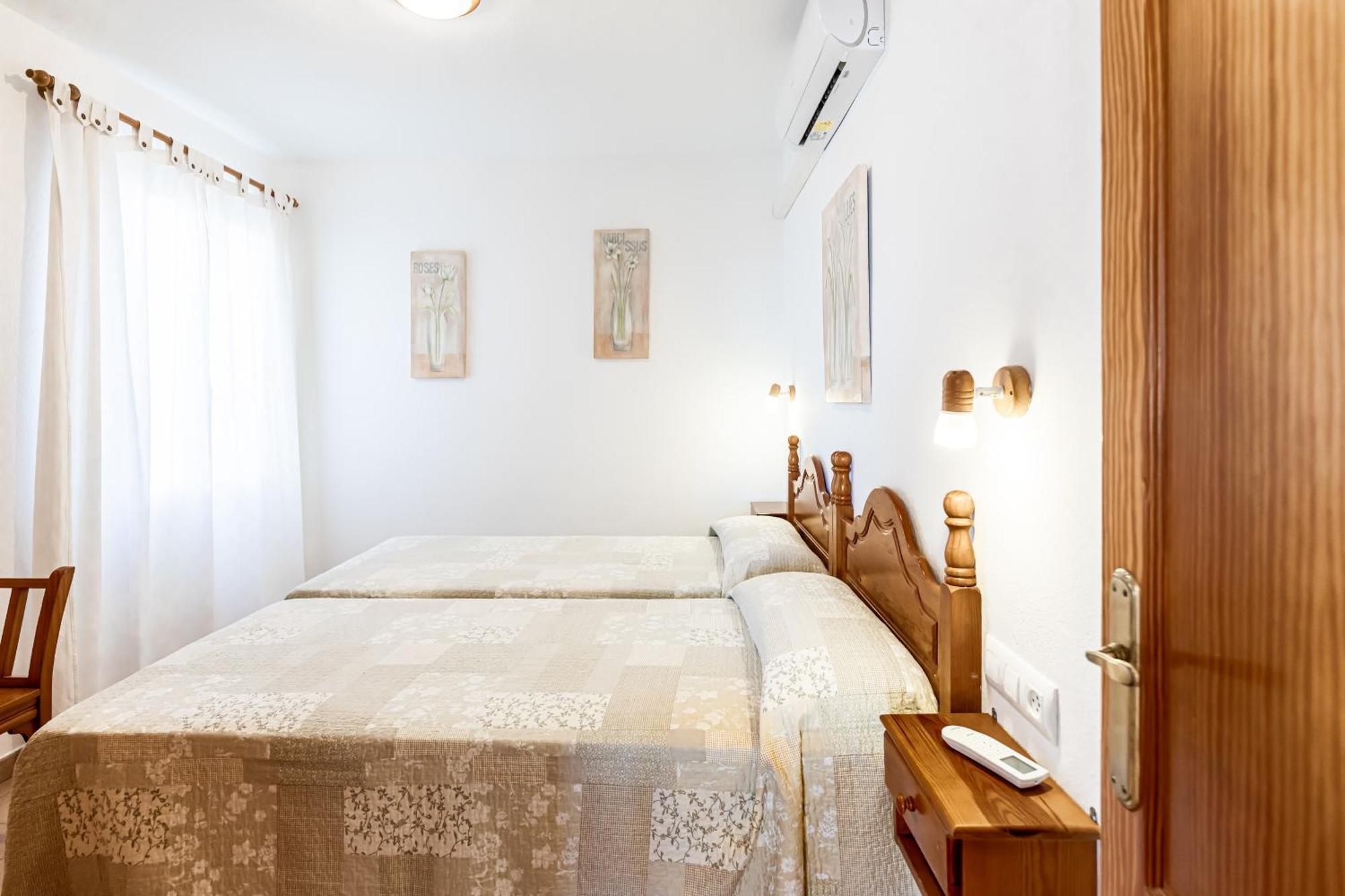 Villa Terra Son Bou Esterno foto